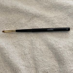 CHANEL brush #15